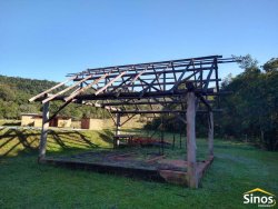 Sítio com 12,00 hectares no bairro Ipiranga  