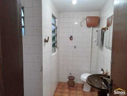 Sobrado com 03 dormitórios no bairro Primavera 