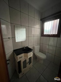 Casa com 03 dormitórios no bairro Feitoria 
