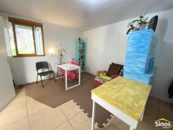 Casa com 03 dormitórios na principal de Lomba Grande 