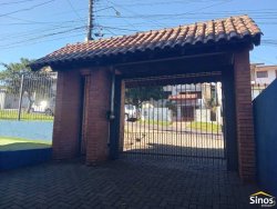 Sobrado com 04 dormitórios no bairro Ideal 