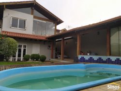 Casa com 05 dormitórios no bairro Jardim Mauá  