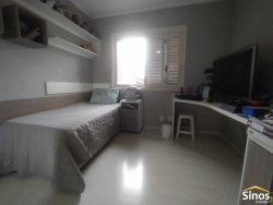Casa com 05 dormitórios no bairro Jardim Mauá  