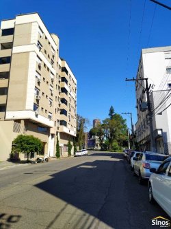Apartamento com 02 dormitórios no bairro Vila Nova   