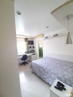 Casa com 03 suítes no bairro Hamburgo Velho 