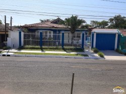 Casa com 03 suítes no bairro Hamburgo Velho 