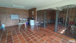 Casa de alvenaria com 04 dormitórios no Bairro Ideal 