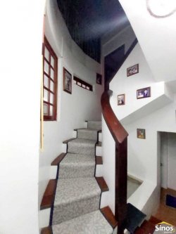 Casa com 04 dormitórios no bairro Rondônia  