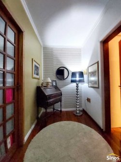 Casa com 04 dormitórios no bairro Rondônia  