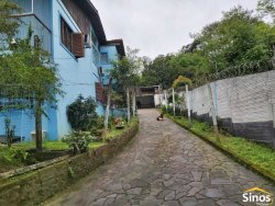 Casa com 04 dormitórios no bairro Rondônia  