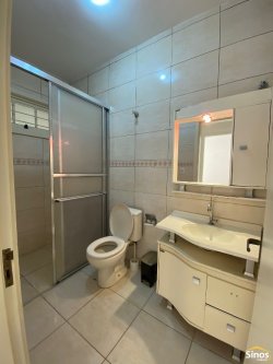 Casa com 02 dormitórios no bairro Vila Nova 