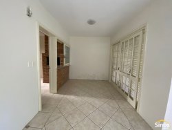 Casa com 02 dormitórios no bairro Vila Nova 