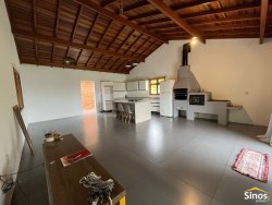 Casa com 02 dormitórios para locação em Lomba Grande 