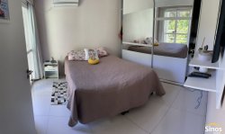 Terreno com pavilhão e sobrado no bairro Lomba Grande 