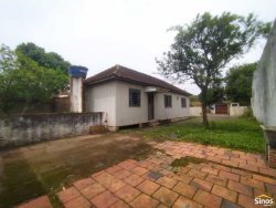 Terreno com chalé no bairro São Miguel 