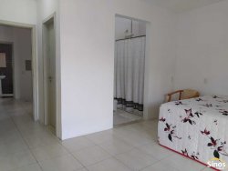 Casa com 03 dormitórios no bairro Jardim Mauá  
