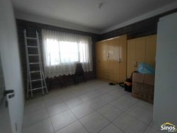 Casa com 03 dormitórios no bairro Jardim Mauá  