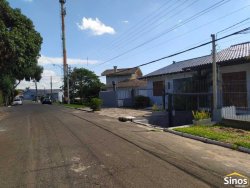 Casa com 01 dormitório no bairro Operário 