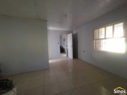 Casa com 01 dormitório no bairro Operário 