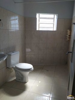 Casa com 01 dormitório no bairro Operário 