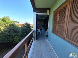 Casa com 04 dormitórios no bairro Ideal 