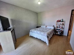 Casa com 04 dormitórios no bairro Ideal 