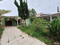 Casa com 02 dormitórios no bairro Ideal 