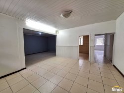 Casa com 02 dormitórios no bairro Ideal 