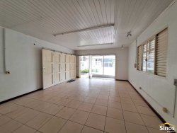 Casa com 02 dormitórios no bairro Ideal 