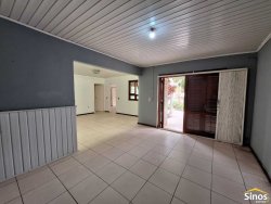 Casa com 02 dormitórios no bairro Ideal 