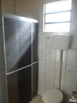 Casa com 02 dormitórios no bairro Lomba Grande 