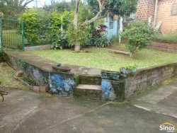 Casa com 02 dormitórios no bairro Lomba Grande 