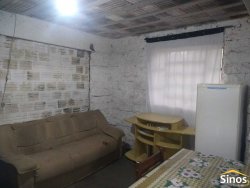 Sobrado com 05 dormitórios no bairro Lomba Grande  