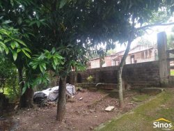 Sobrado com 05 dormitórios no bairro Lomba Grande  