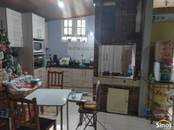 Casa com 03 dormitórios no bairro Fazenda São Borja 