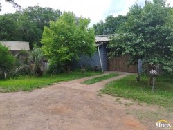 Casa com 03 dormitórios no bairro Fazenda São Borja 