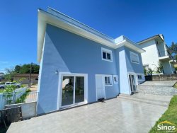 Casa com 03 dormitórios no condomínio Terra Verde 