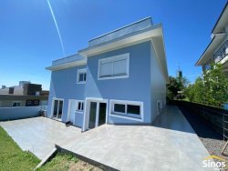 Casa com 03 dormitórios no condomínio Terra Verde 