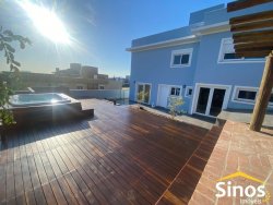 Casa com 03 dormitórios no condomínio Terra Verde 