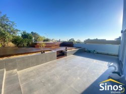 Casa com 03 dormitórios no condomínio Terra Verde 