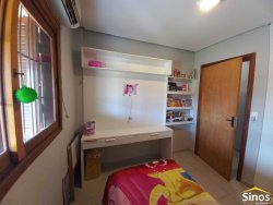Casa com 03 dormitórios no bairro Imigrante Norte  