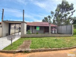 Casa com 03 dormitórios no bairro Imigrante Norte  
