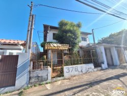 Sobrado com 04 dormitórios no bairro Ideal 