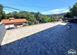 Sobrado com 03 dormitórios no bairro Vila Nova 