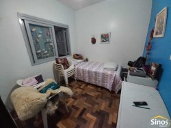 Sobrado com 03 dormitórios no bairro Vila Nova 