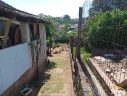 Terreno com chalé no bairro Guarani  