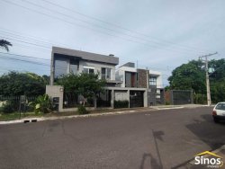 Casa com 04 dormitórios no bairro Ideal 