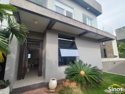 Casa com 04 dormitórios no bairro Ideal 
