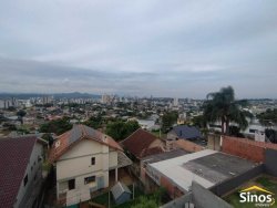 Casa com 04 dormitórios no bairro Ideal 