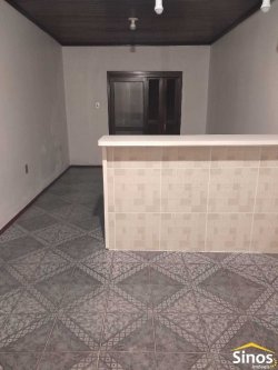 Casa com 03 dormitórios no bairro Feitoria 